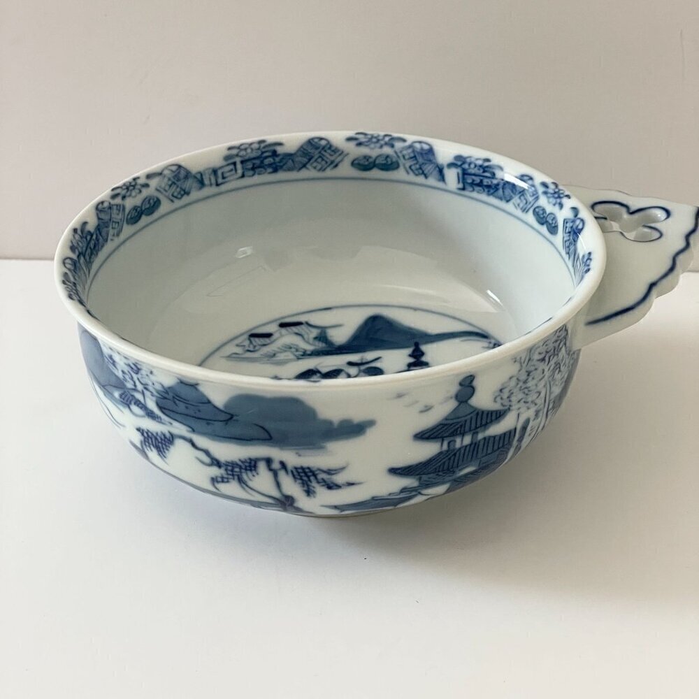 Mottahedeh Blue Canton Chinoiserie Porringer Handled Bowl Historic Charleston